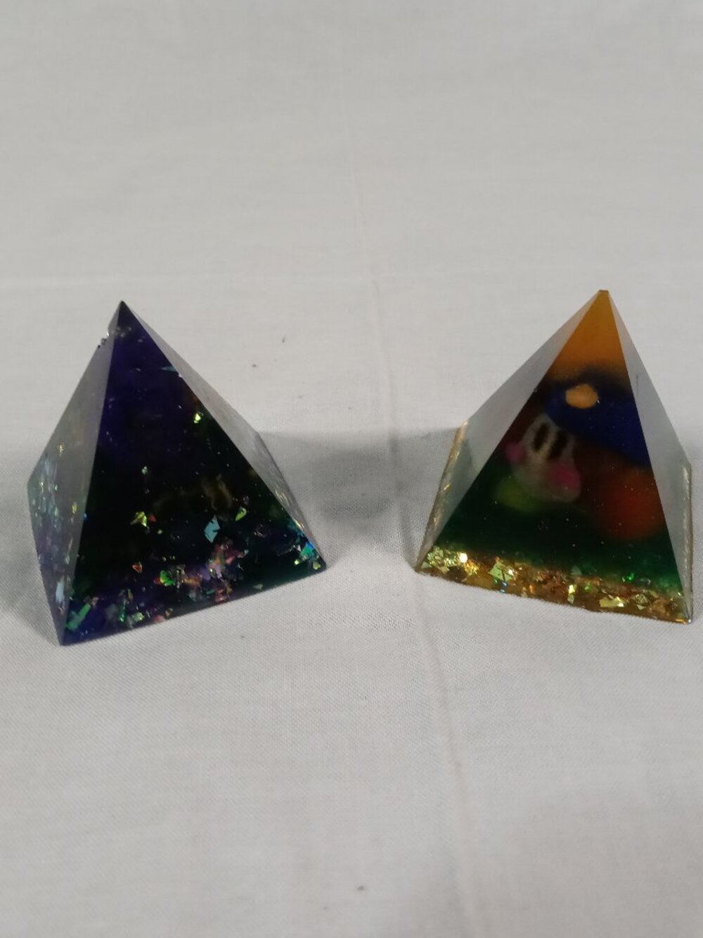 Original Handmade 2 Cute Resin 3D Art Triangles New Mini Bundle